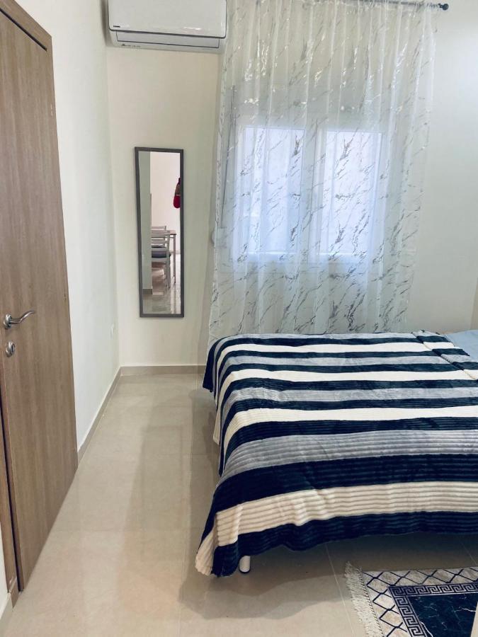 Ifos Apartments Salonicco Esterno foto