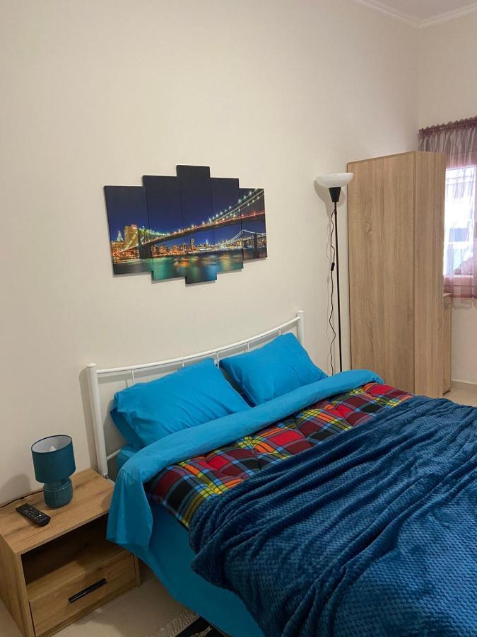 Ifos Apartments Salonicco Esterno foto