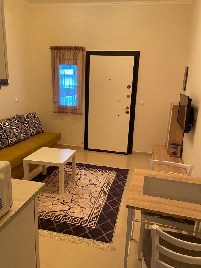 Ifos Apartments Salonicco Esterno foto